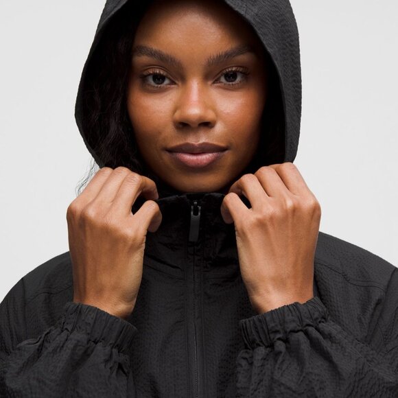 Lightweight Mid-Length Hooded Coat In Black - Picture 4 of 5